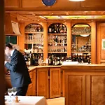 Hotel La Chartreuse Du Val Saint Esprit 4*
