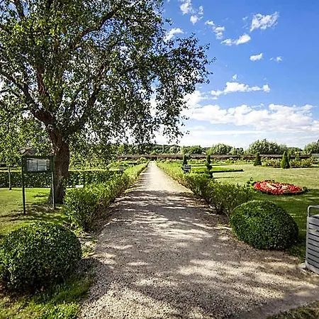 La Chartreuse Du Val Saint Esprit 4* Gosnay