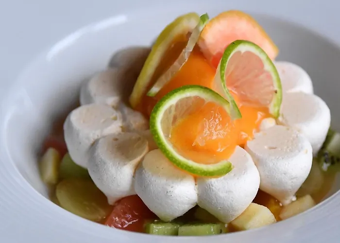 Hotel La Chartreuse Du Val Saint Esprit 4*