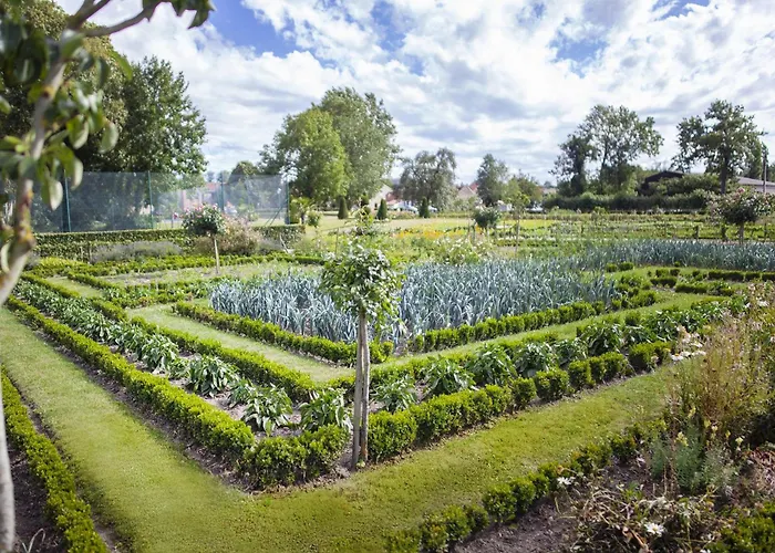 Hotel La Chartreuse Du Val Saint Esprit 4*